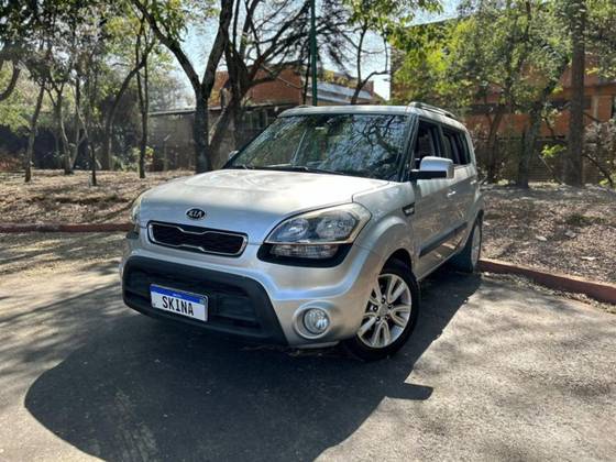 KIA SOUL 1.6 EX 16V FLEX 4P AUTOMÁTICO KIA SOUL 1.6 EX 16V FLEX 4P AUTOMÁTICO